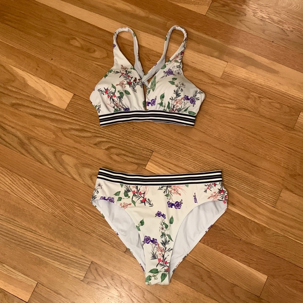 Athlete Medium two pice swim suit floral & stripe